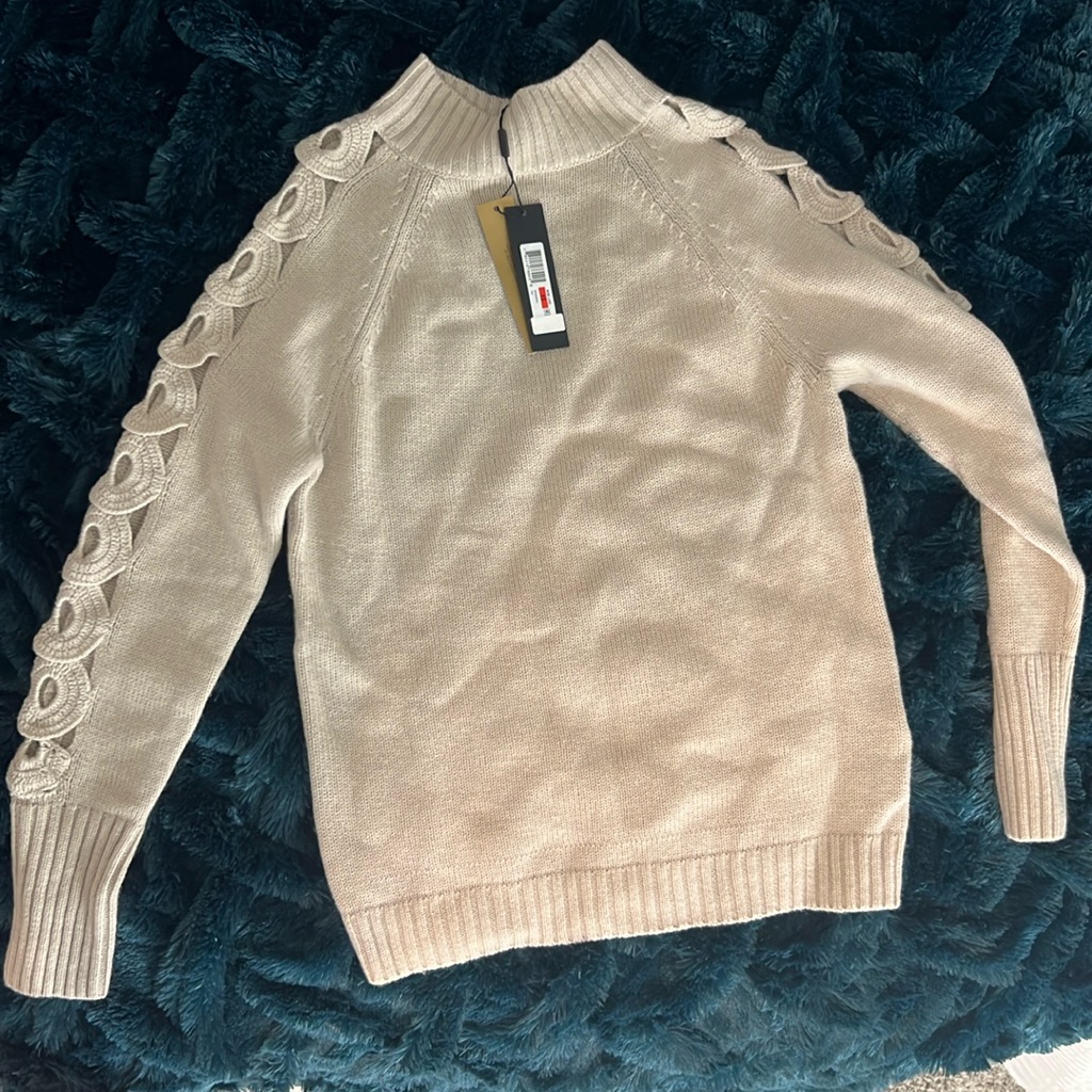 Donna Karan New York Crochet Trim Mockneck Sweater X-Small Oyster